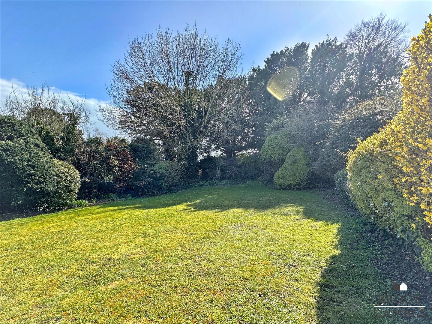 3 Bedroom House. Old Mansion Close in Eastbourne, East Sussex 22